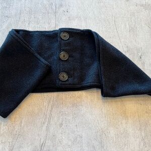 Patagonia Black Infinity Scarf w/Buttons